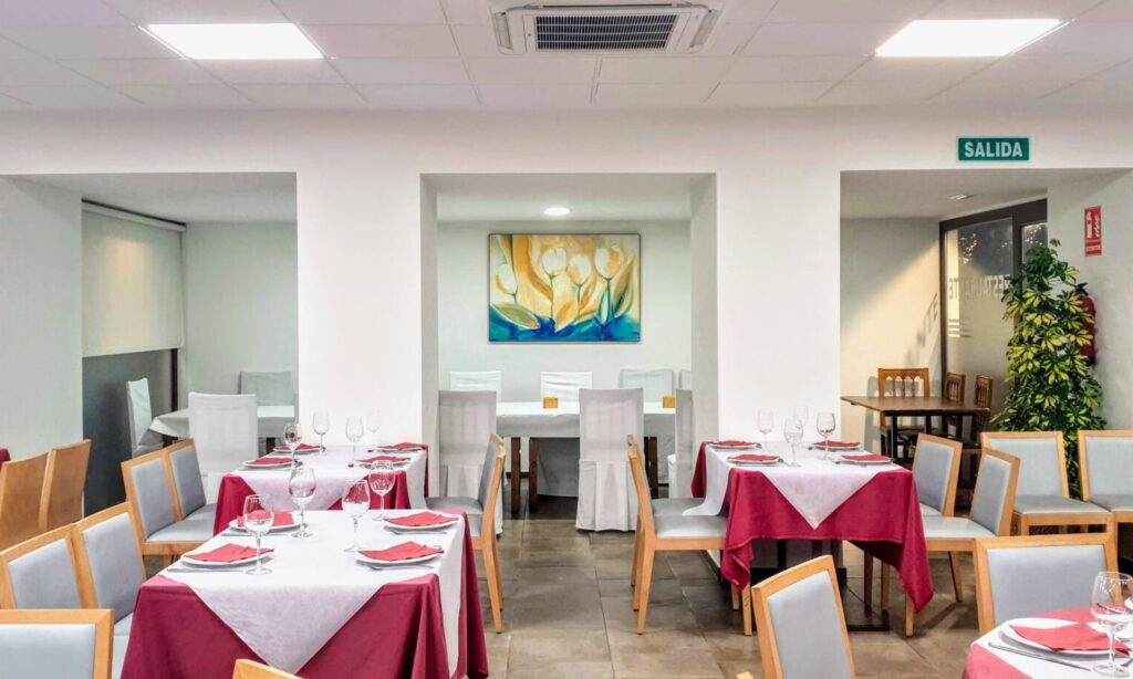 comedor real club de tenis cabezzarubia.jpg